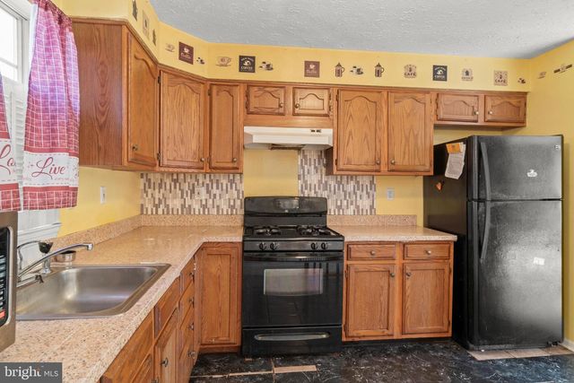 18 ROSALIND CIR, Sicklerville, NJ 08081