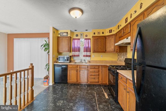 18 ROSALIND CIR, Sicklerville, NJ 08081