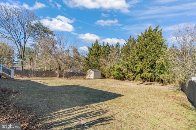 18 ROSALIND CIR, Sicklerville, NJ 08081