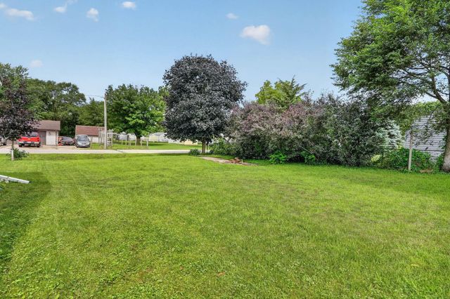 1303 Shultz Street, Waterloo, IA 50707