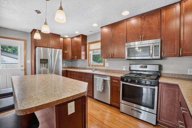 1303 Shultz Street, Waterloo, IA 50707
