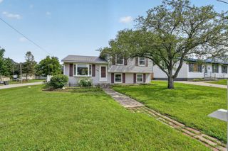 1303 Shultz Street, Waterloo, IA 50707