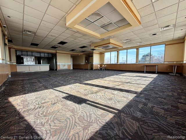 18902 Northline Road, Southgate, MI 48195