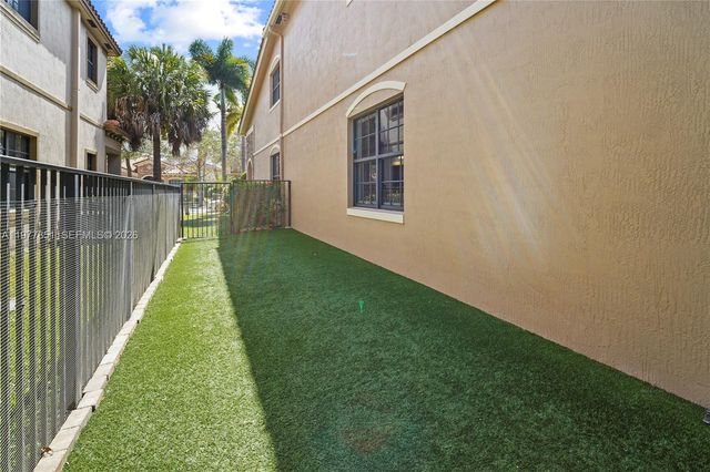 7573 NW 113th Ave, Parkland, FL 33076