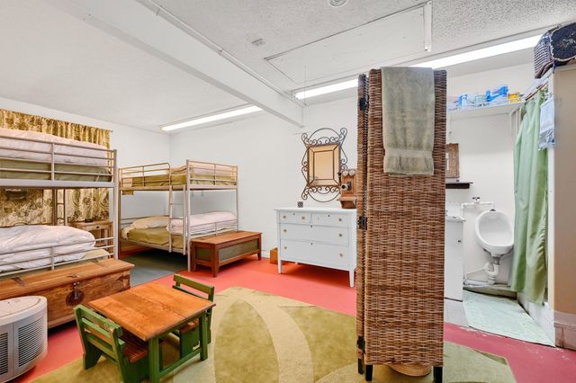 105 Cheyenne Drive, Lake Kiowa, TX 76240