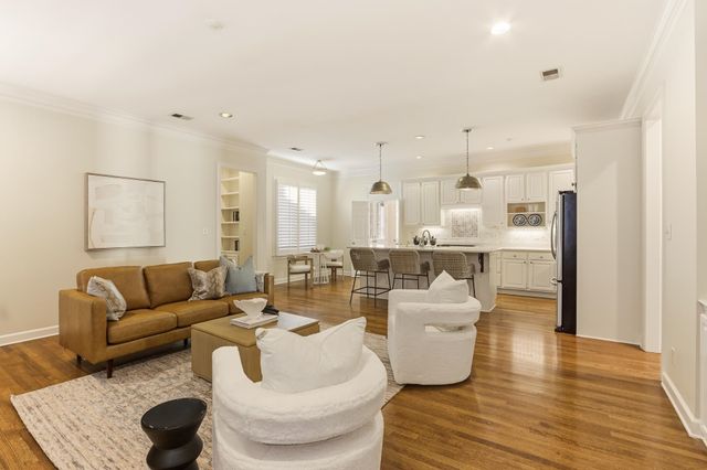 7298 MONT BLANC DR, Germantown, TN 38138