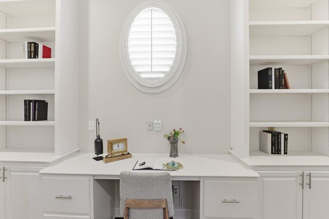 7298 MONT BLANC DR, Germantown, TN 38138