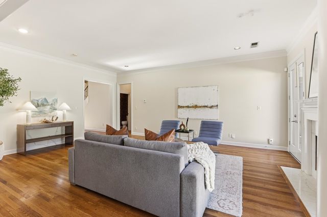 7298 MONT BLANC DR, Germantown, TN 38138