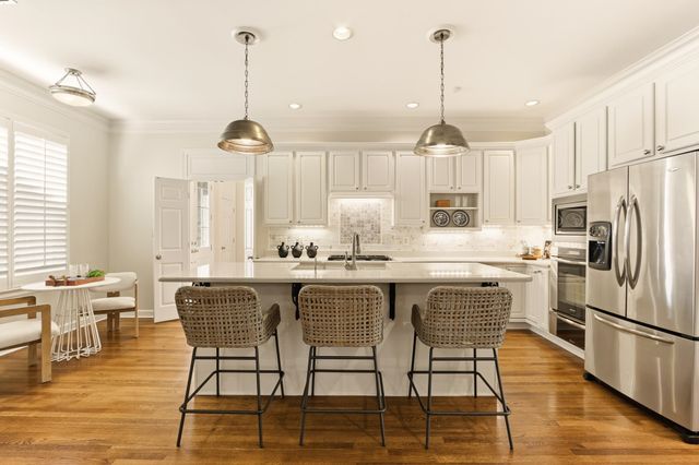 7298 MONT BLANC DR, Germantown, TN 38138