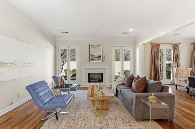 7298 MONT BLANC DR, Germantown, TN 38138