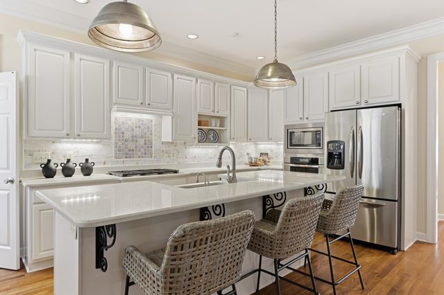 7298 MONT BLANC DR, Germantown, TN 38138