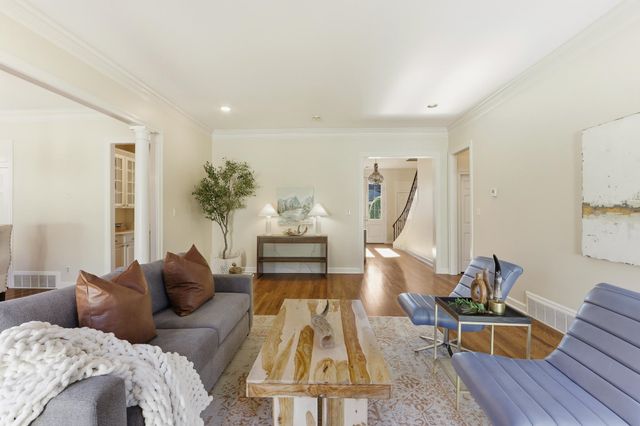 7298 MONT BLANC DR, Germantown, TN 38138