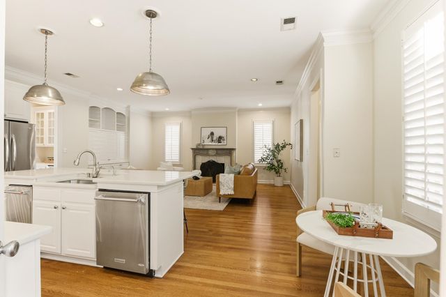 7298 MONT BLANC DR, Germantown, TN 38138