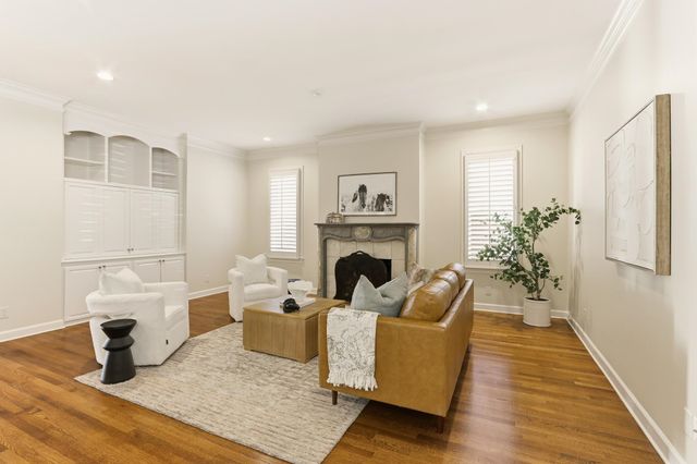 7298 MONT BLANC DR, Germantown, TN 38138