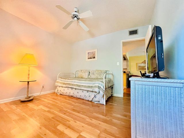 257 S Cypress Road 442, Pompano Beach, FL 33060