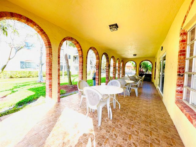 257 S Cypress Road 442, Pompano Beach, FL 33060