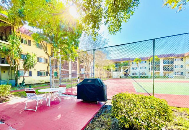 257 S Cypress Road 442, Pompano Beach, FL 33060