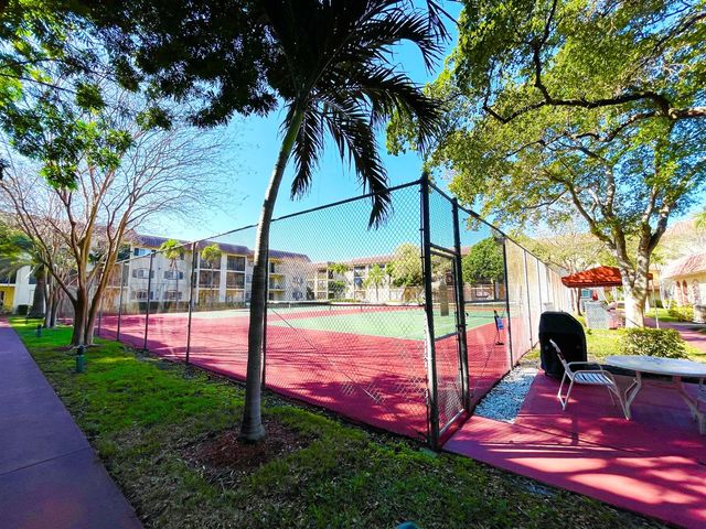 257 S Cypress Road 442, Pompano Beach, FL 33060