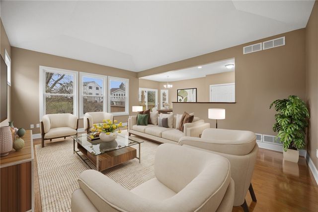 506 Audubon Trail, Irondequoit, NY 14622