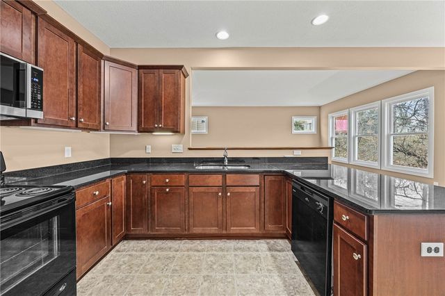 506 Audubon Trail, Irondequoit, NY 14622