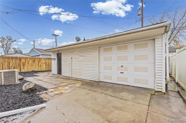 277 White Street, Ecorse, MI 48229