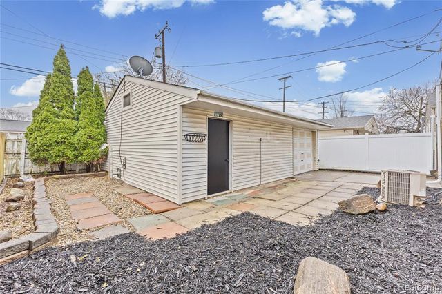 277 White Street, Ecorse, MI 48229