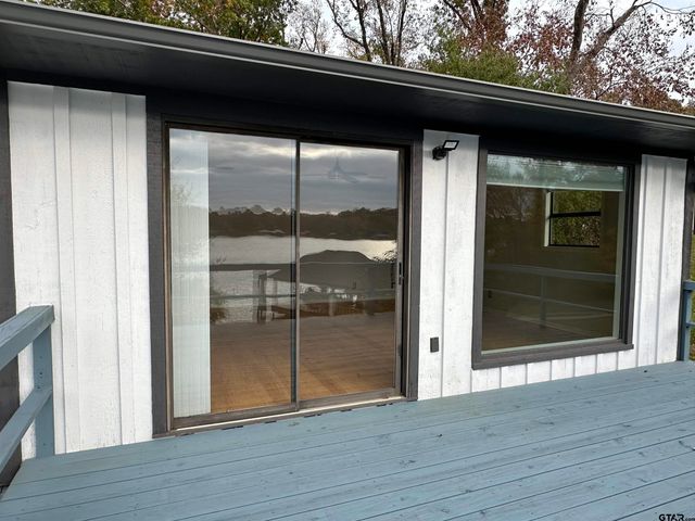 2001 Lakeshore Drive, Jacksonville, TX 75766