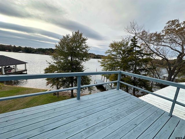 2001 Lakeshore Drive, Jacksonville, TX 75766