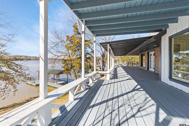 2001 Lakeshore Drive, Jacksonville, TX 75766