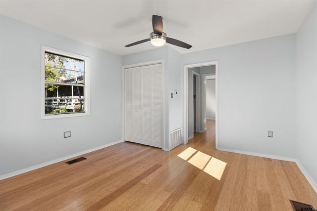 2001 Lakeshore Drive, Jacksonville, TX 75766