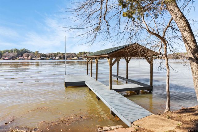 2001 Lakeshore Drive, Jacksonville, TX 75766