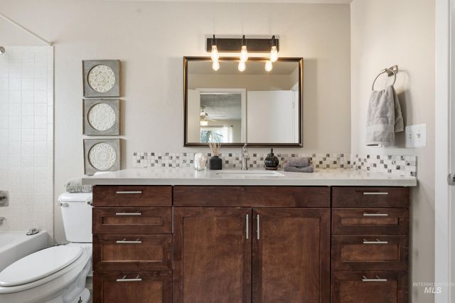 3589 S Minuteman Way, Boise, ID 83706