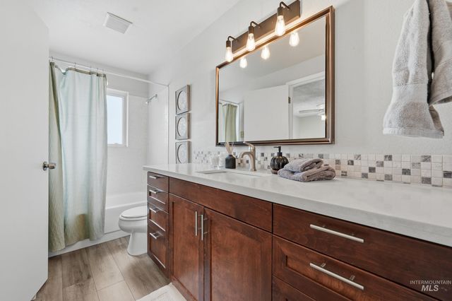 3589 S Minuteman Way, Boise, ID 83706