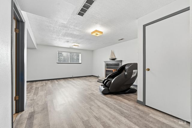 3589 S Minuteman Way, Boise, ID 83706