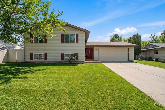 3589 S Minuteman Way, Boise, ID 83706