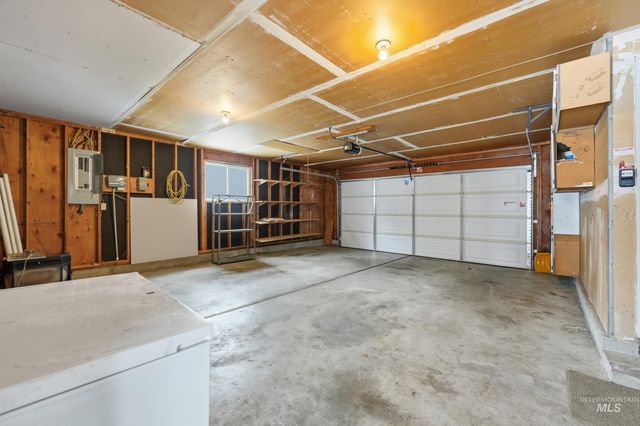 3589 S Minuteman Way, Boise, ID 83706