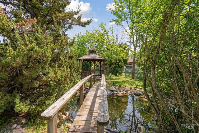 3589 S Minuteman Way, Boise, ID 83706