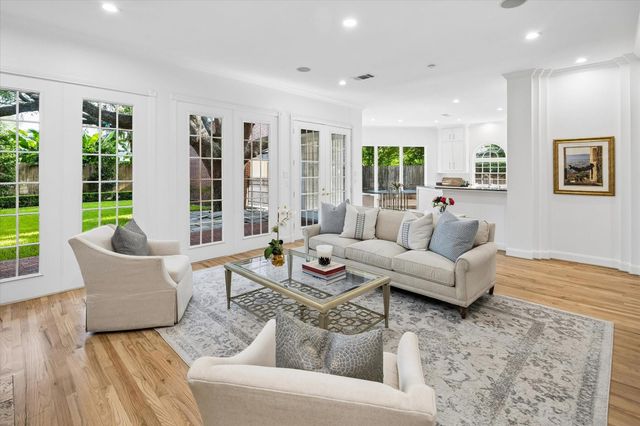 5003 Imperial Street, Bellaire, TX 77401