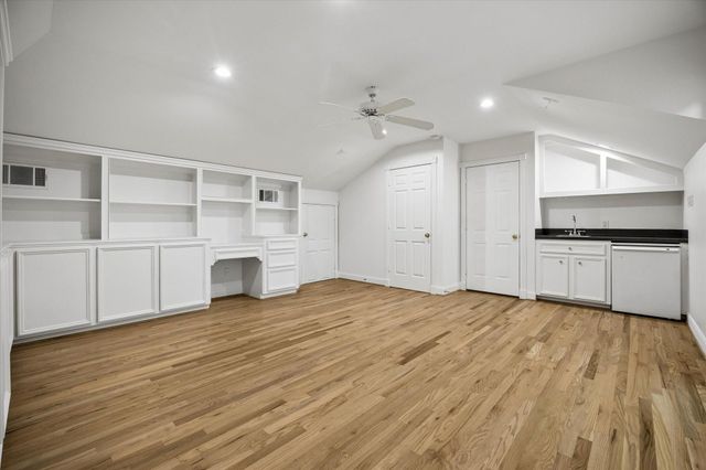 5003 Imperial Street, Bellaire, TX 77401