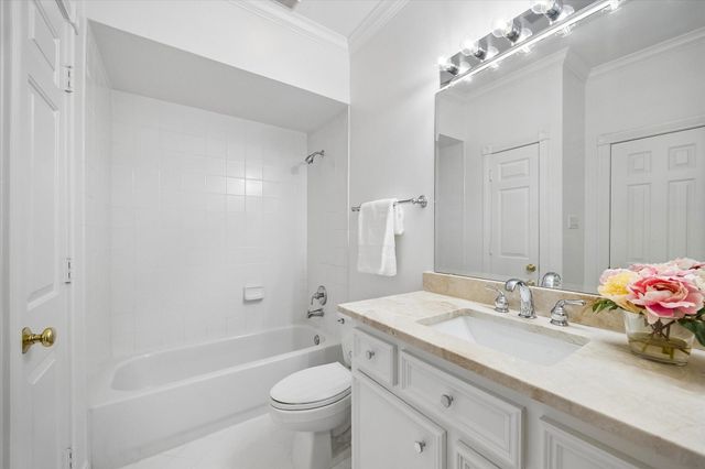 5003 Imperial Street, Bellaire, TX 77401