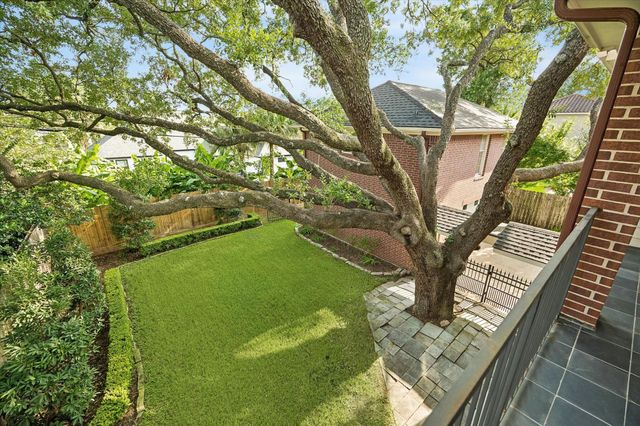 5003 Imperial Street, Bellaire, TX 77401