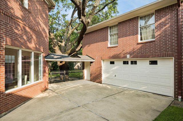 5003 Imperial Street, Bellaire, TX 77401
