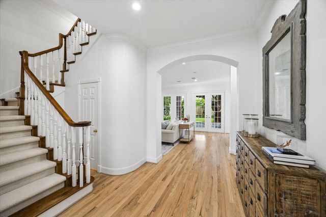 5003 Imperial Street, Bellaire, TX 77401