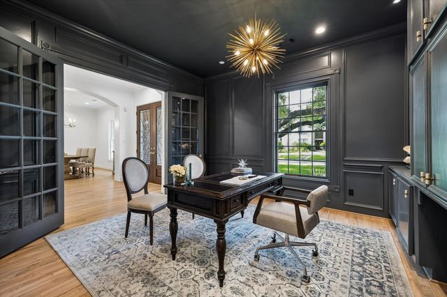 5003 Imperial Street, Bellaire, TX 77401