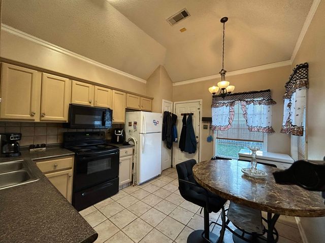 741 N SANGA RD, Memphis, TN 38018