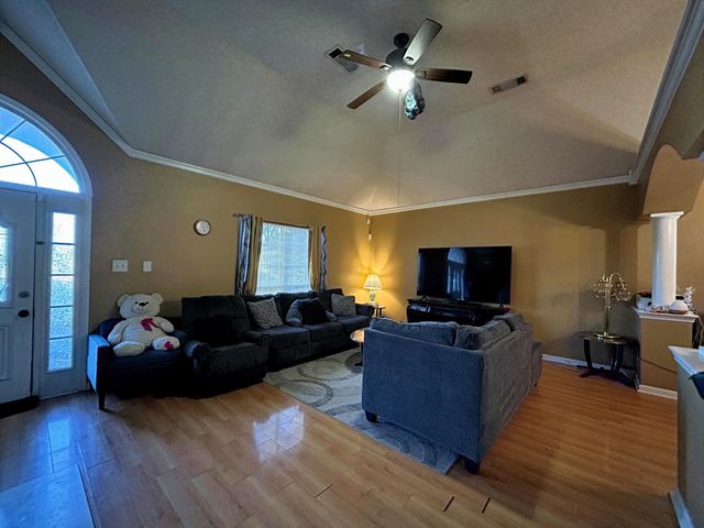 741 N SANGA RD, Memphis, TN 38018