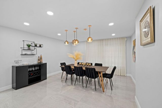 136 Greens Road, Hollywood, FL 33021