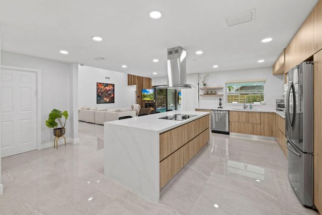 136 Greens Road, Hollywood, FL 33021