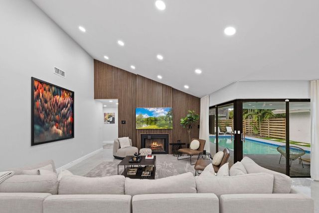 136 Greens Road, Hollywood, FL 33021