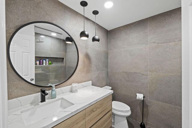 136 Greens Road, Hollywood, FL 33021